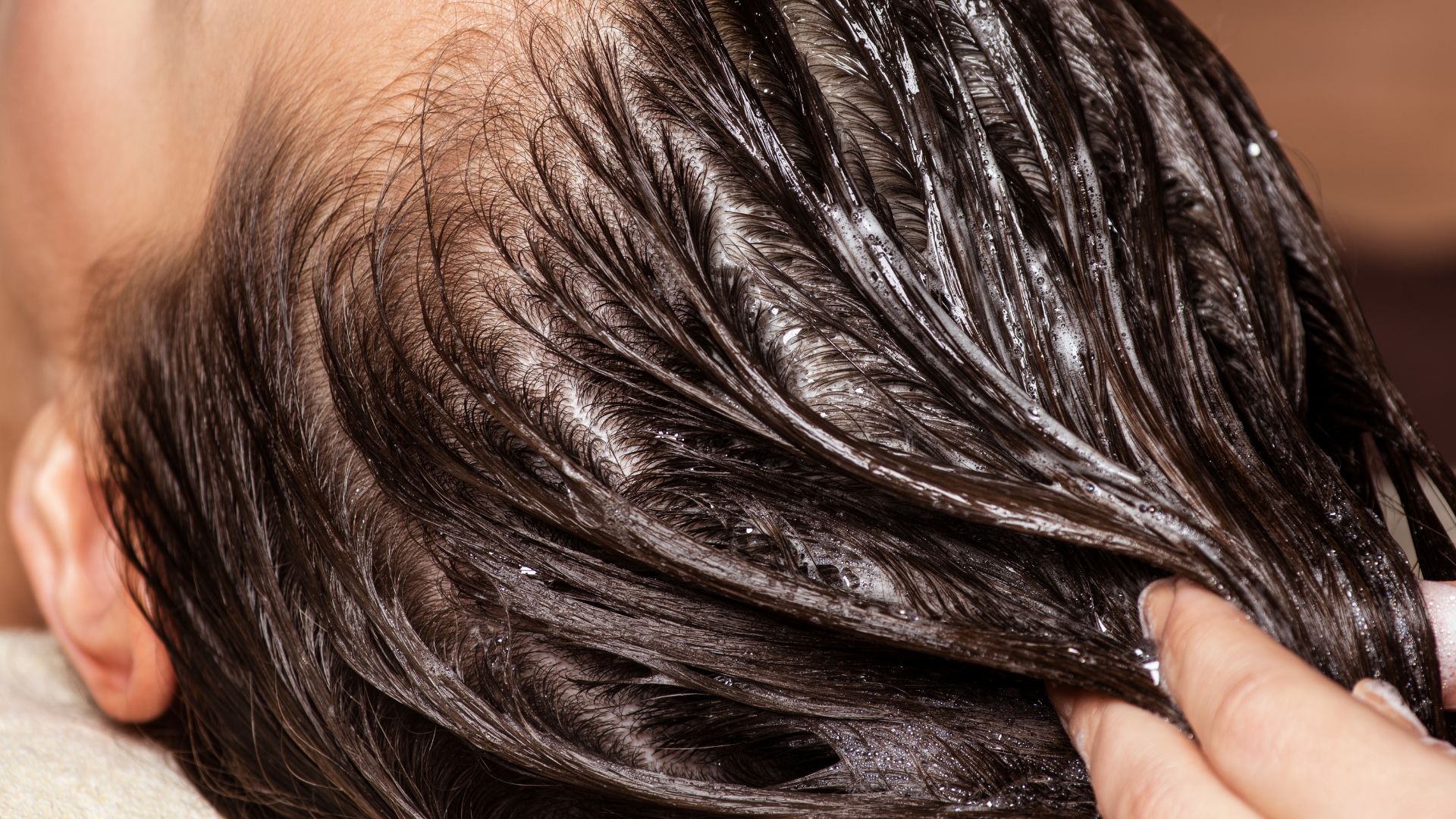 Uncovering the Reasons for Hair Loss in Women Over 60
